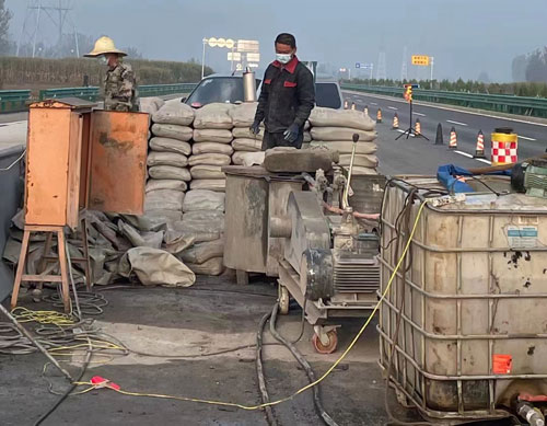 阿克陶高速公路高压注浆